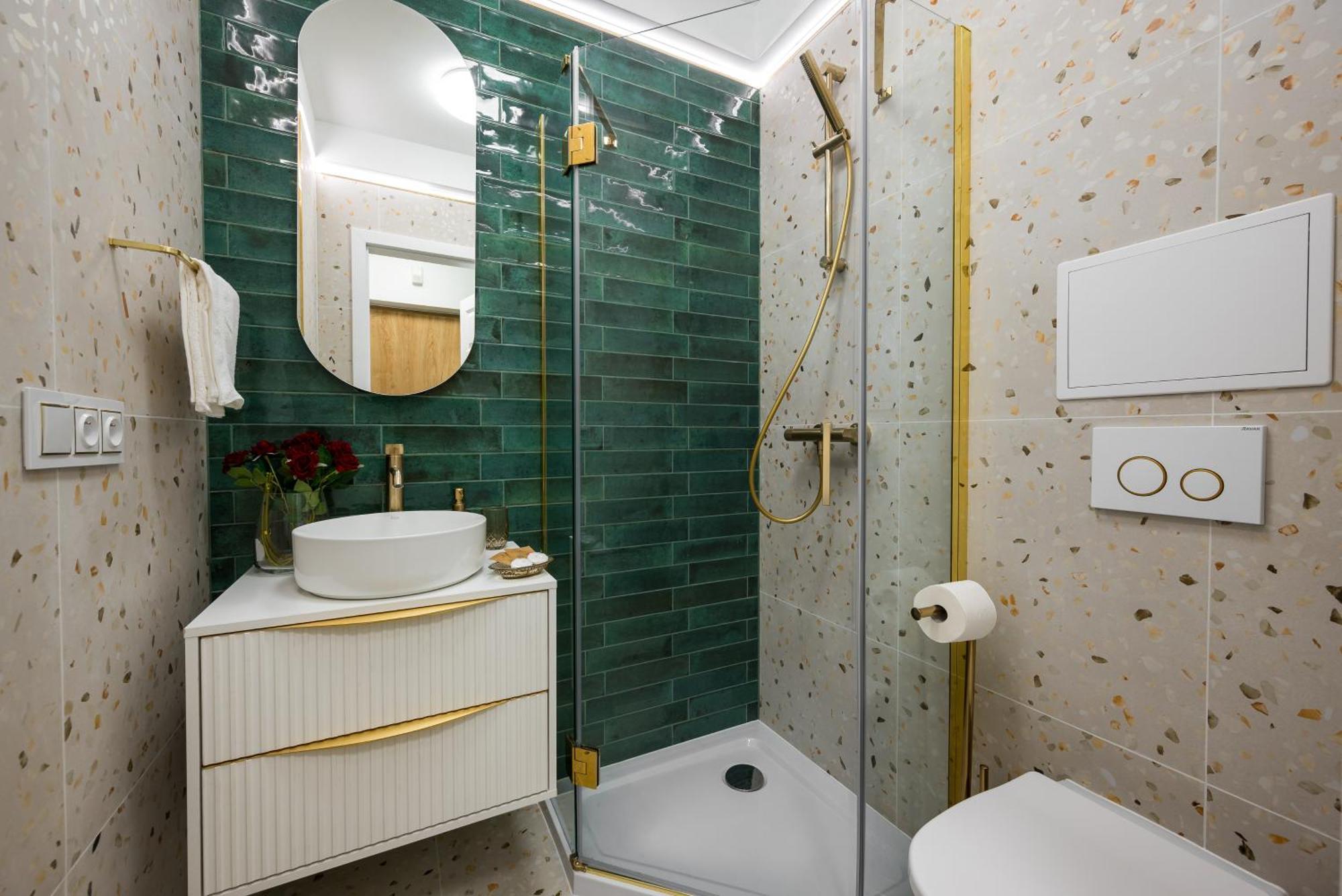 Lovely Downtown Studio At Most Lively Hoza Street, Discover Warsaw On Foot מראה חיצוני תמונה
